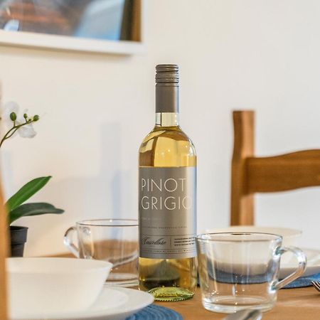 Stylish New Apartment - Free Wifi & Netflix - Top Rated - 3Mh Cradley Heath Екстериор снимка