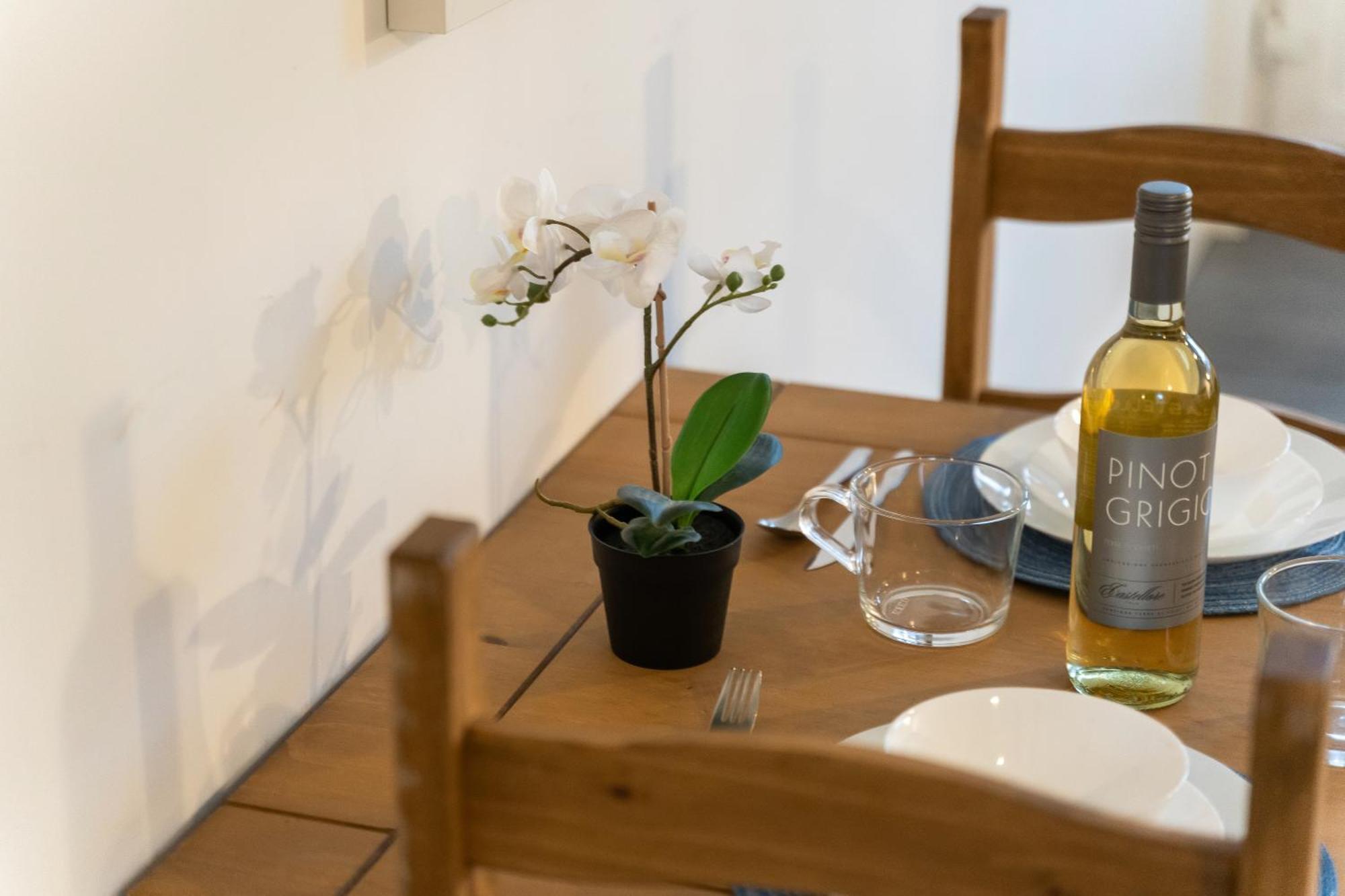 Stylish New Apartment - Free Wifi & Netflix - Top Rated - 3Mh Cradley Heath Екстериор снимка