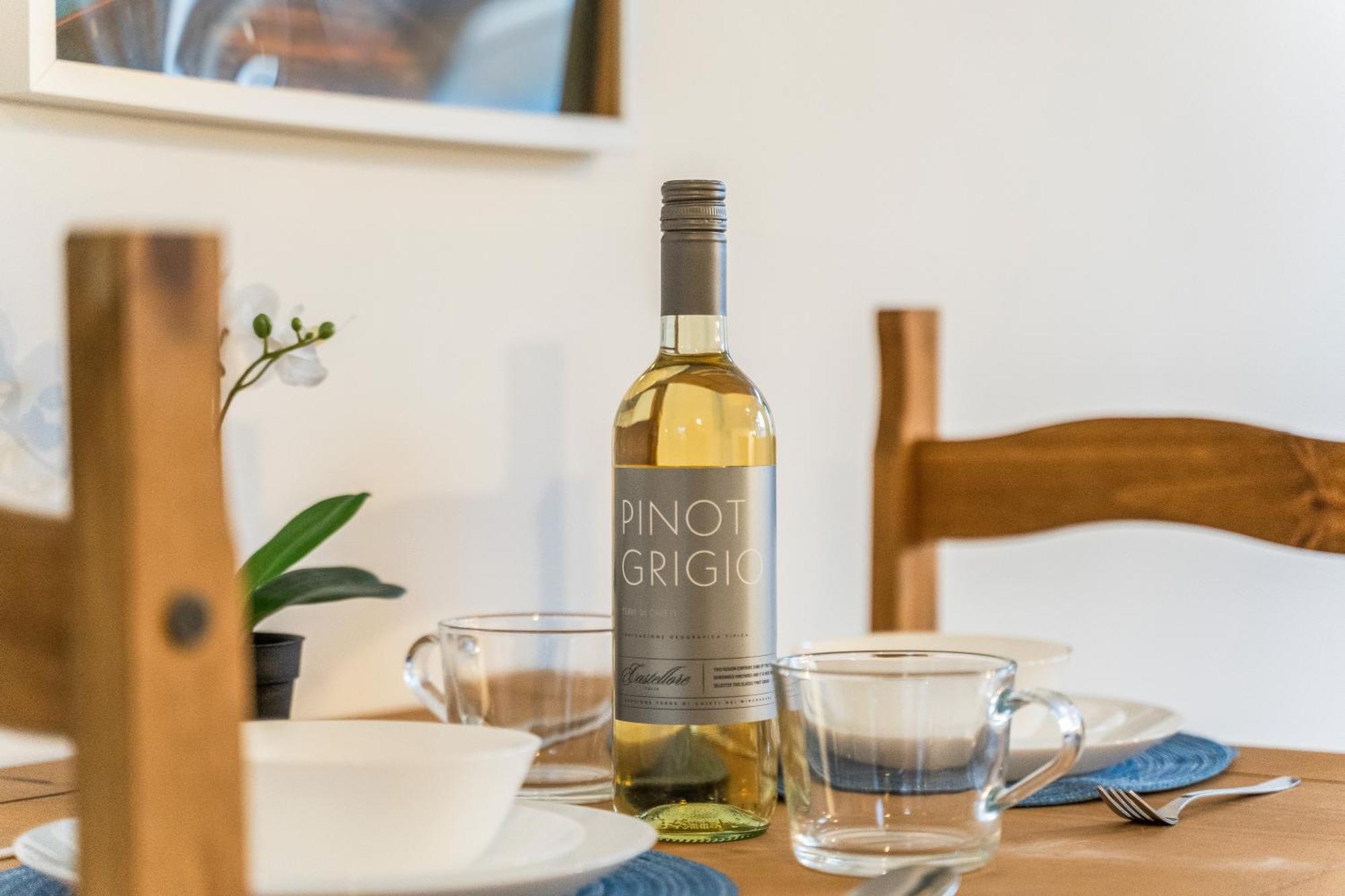 Stylish New Apartment - Free Wifi & Netflix - Top Rated - 3Mh Cradley Heath Екстериор снимка