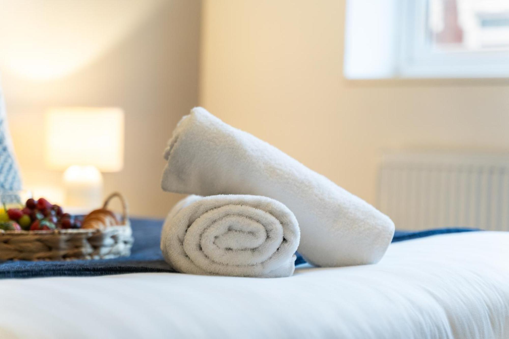 Stylish New Apartment - Free Wifi & Netflix - Top Rated - 3Mh Cradley Heath Екстериор снимка